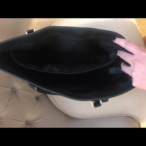 Authentic black Michael Kors Tote - Picture 3 of 3